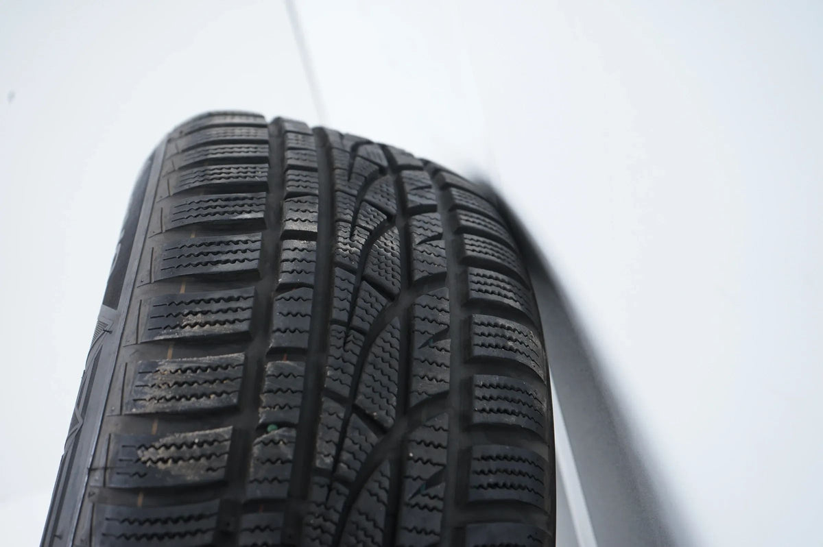 Audi A4 B9 8W Winterreifen Winterräder 205 60 16 Zoll Detailansicht 11