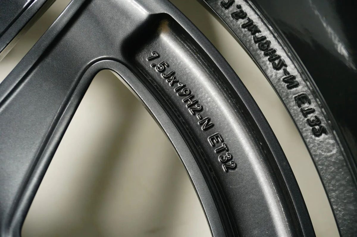 Original Mercedes EQC N293 19 inch AMG Alloy Wheels Summer Wheels Summer Tires Detailansicht 18