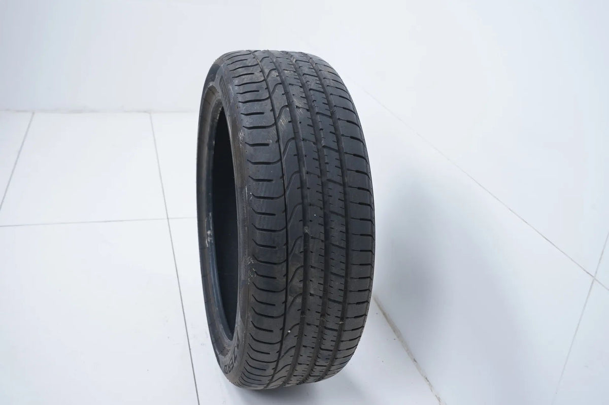 1 pneu été Pirelli 225/45/19 pouces DOT14 BMW* environ 7 mm RFT Vue détaillée 5
