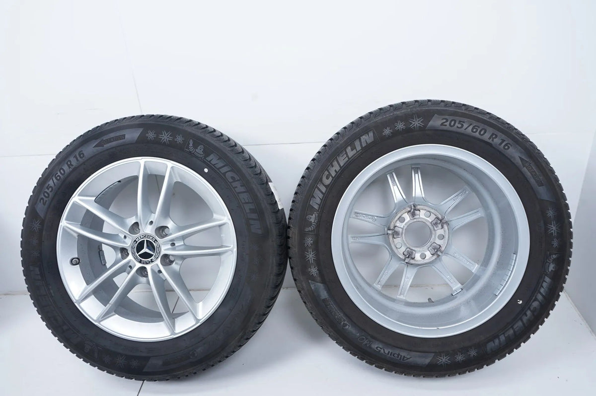 Mercedes A B Klasse W177 W247 Winterräder Winterreifen 16 Zoll Detailansicht 18