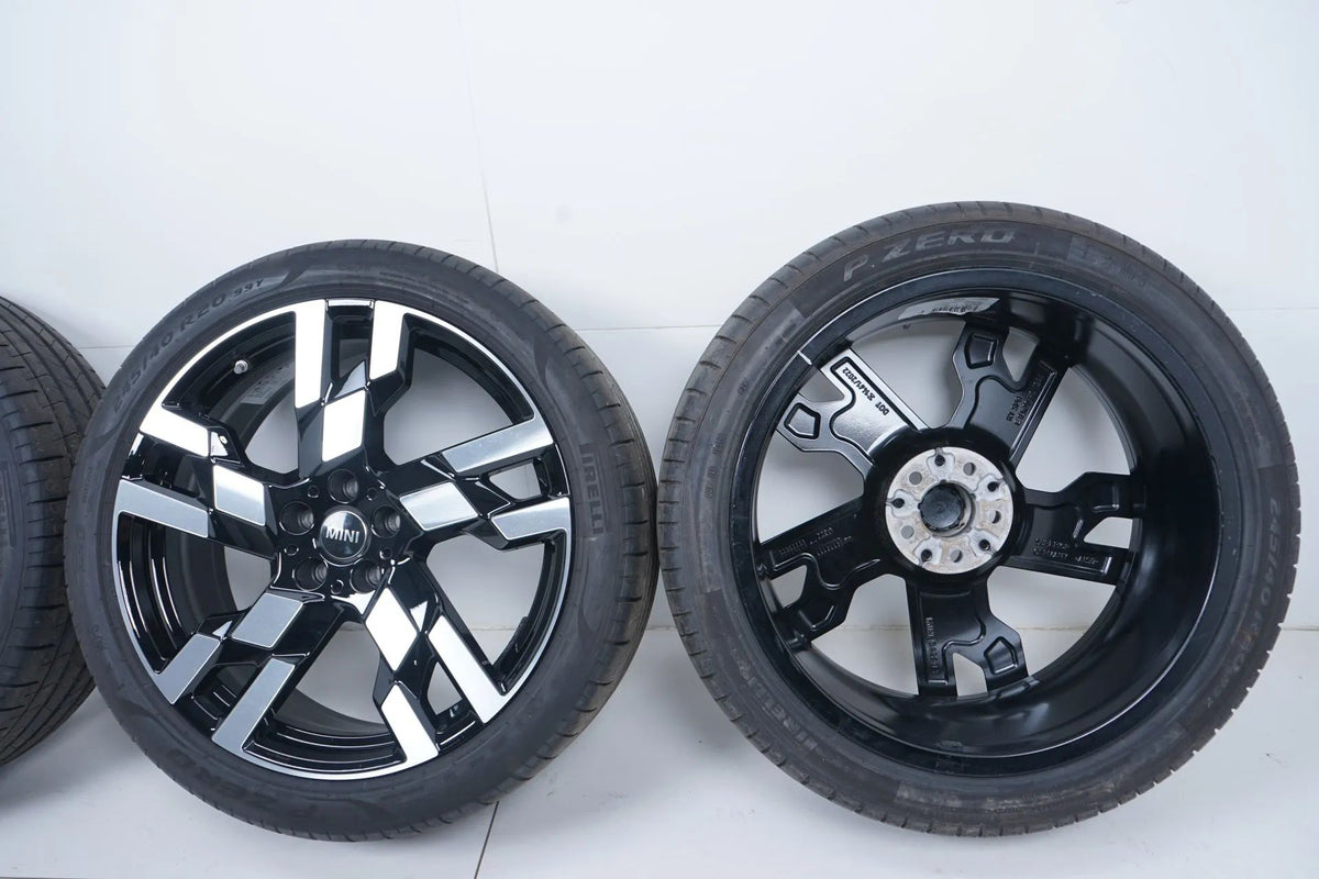 MINI Countryman U25 BMW X1 U11 Summer Wheels 245 40 20 inch Detailansicht 16