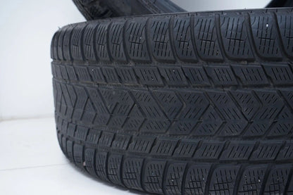 2x Winter tires 285 45 21 inch Pirelli DOT22 approx. 4 mm BMW* RFT