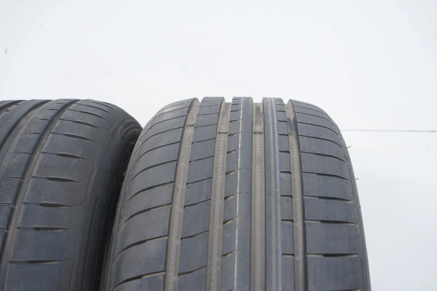 2 x Sommerreifen Goodyear 225 45 18 Zoll DOT18 ca.5-6mm Bmw* RFT
