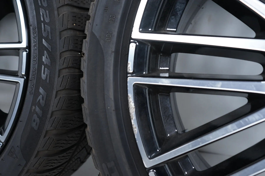 Mercedes C Klasse W206 Winterreifen Winterräder 225 45 18 Zoll A2064014900