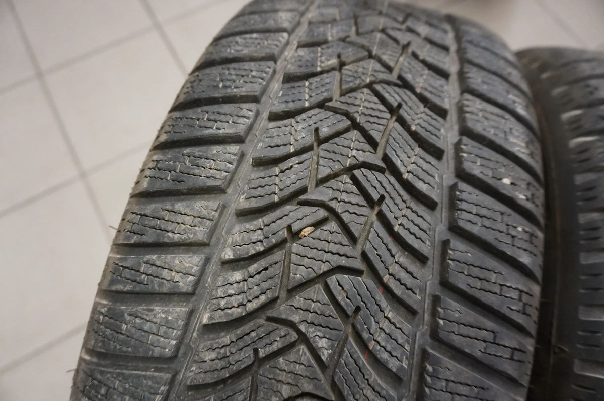 Original Audi A3 8Y 18 Zoll Alufelgen Winterräder Winterreifen 225 40 R18 9mm Vue détaillée 8