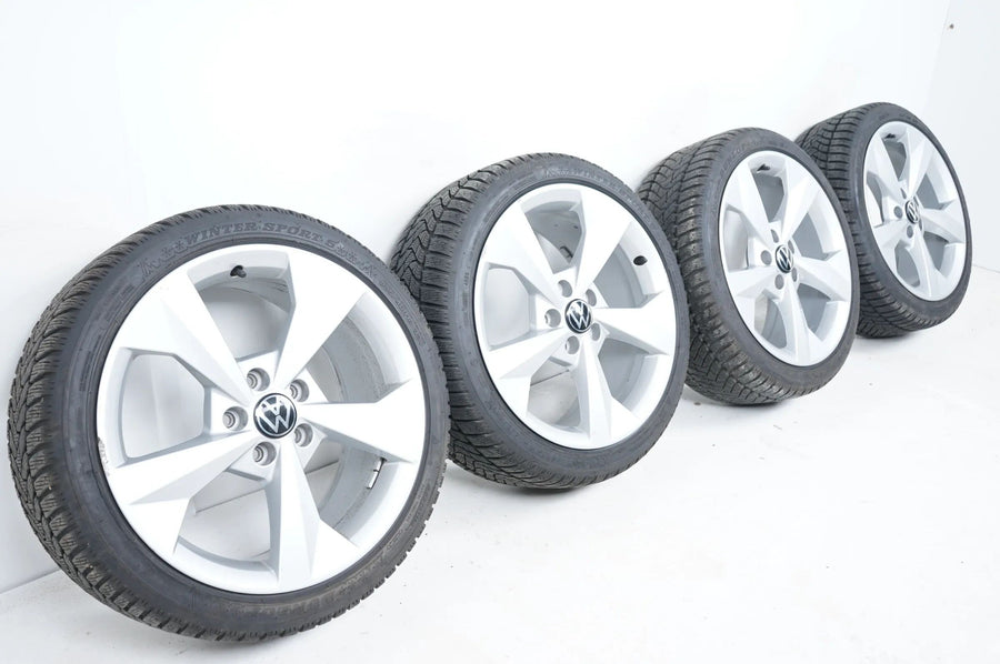 Audi A3 8Y VW Golf 7 8 Winterreifen Winterräder 225 40 18 Zoll
