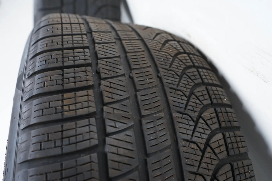 BMW Série 5 G60 G61 roues hiver pneus hiver jantes alu 19 pouces 942M 5A324F4 5A324F5