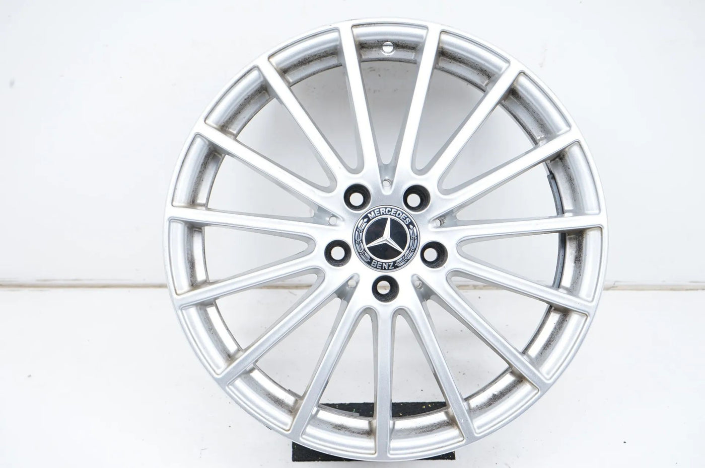 1 x Mercedes GLA Klasse W156 X156 Alufelge 18 Zoll A1564011900 6,5J
