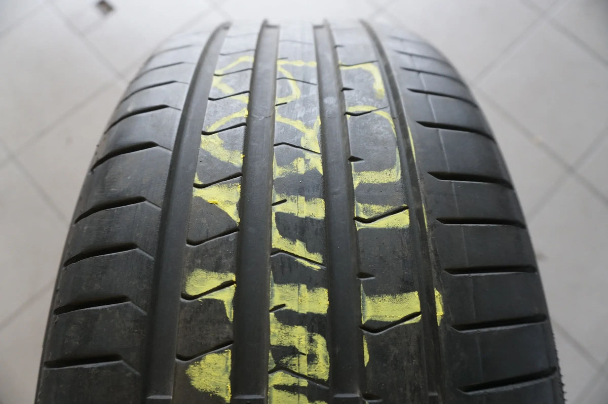 1 X 235 50 R19 99W Pneus été Pirelli P Zero PZero MO 2019 5,5mm Vue détaillée 2