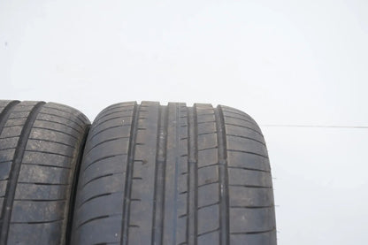 2 x pneus été Goodyear 245 40 19 pouces DOT22 env. 6mm