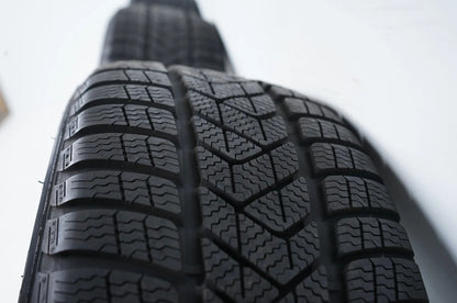 Zo goed als nieuw Mercedes C-klasse W206 winterwielen winterbanden 225 45 18 inch