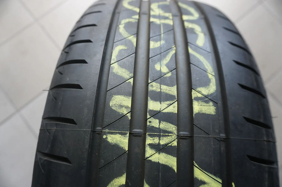 1 X 245 45 R18 100Y Sommerreifen Bridgestone Turanza T005 * 2023 7mm