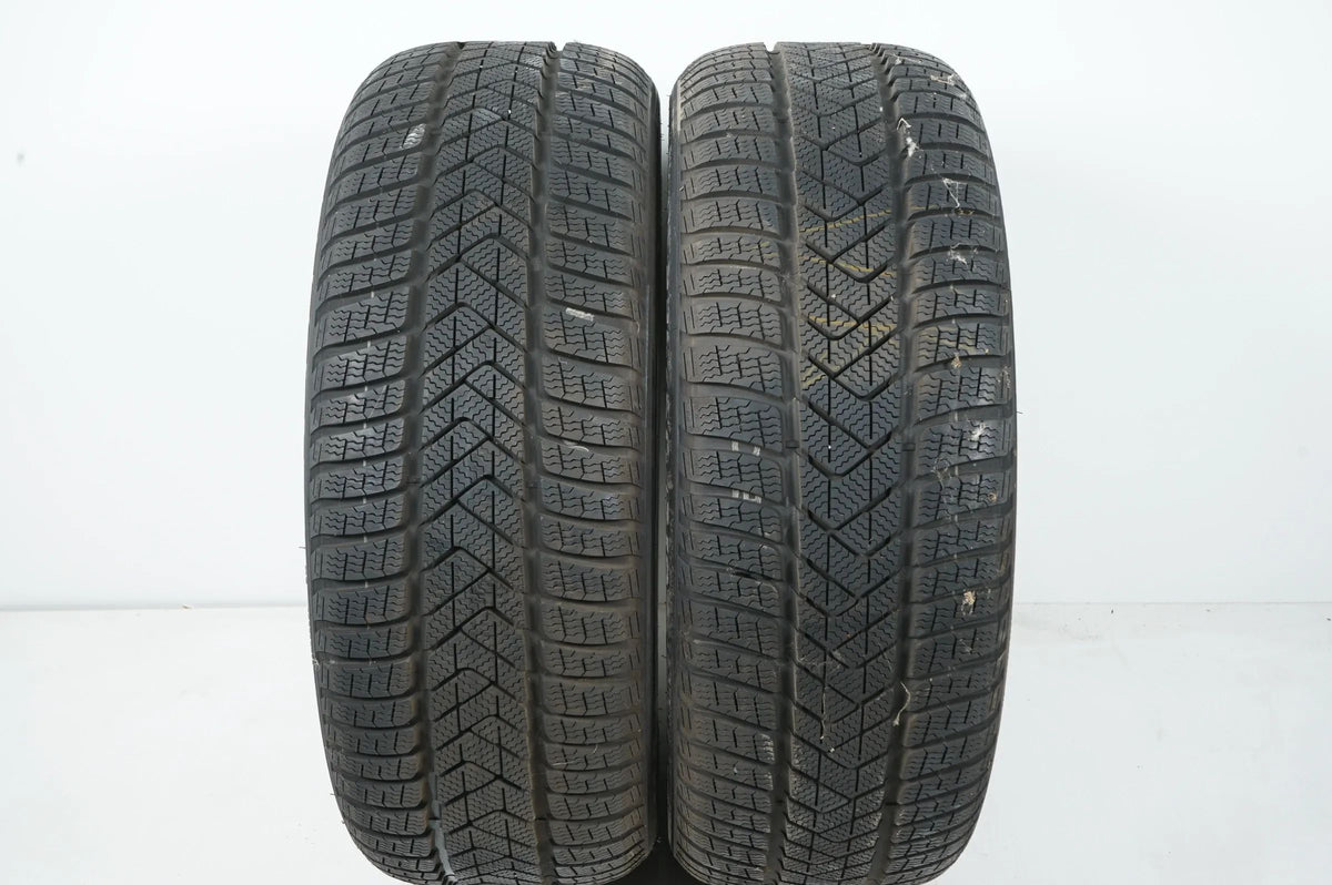2x pneus hiver Pirelli Sottozero 235 50 19 pouces DOT19 env. 7mm MO Vue détaillée 2