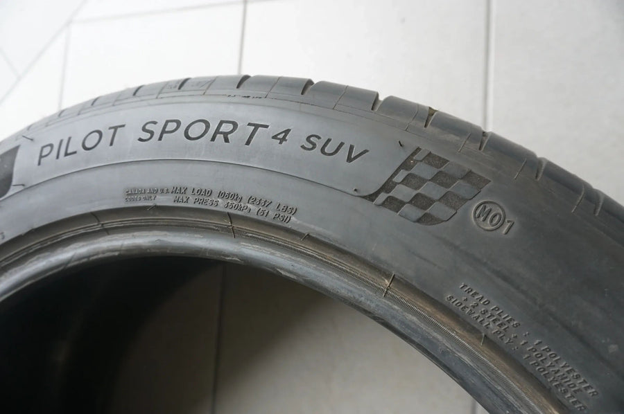 1 X 275 45 ZR21 R21 110Y Pneu été Michelin Pilot Sport 4S MO1 2022 7mm