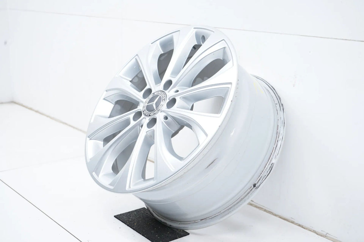 1 x Mercedes C-klasse W205 lichtmetalen velg 17 inch A2054018700 8J Detailweergave 3