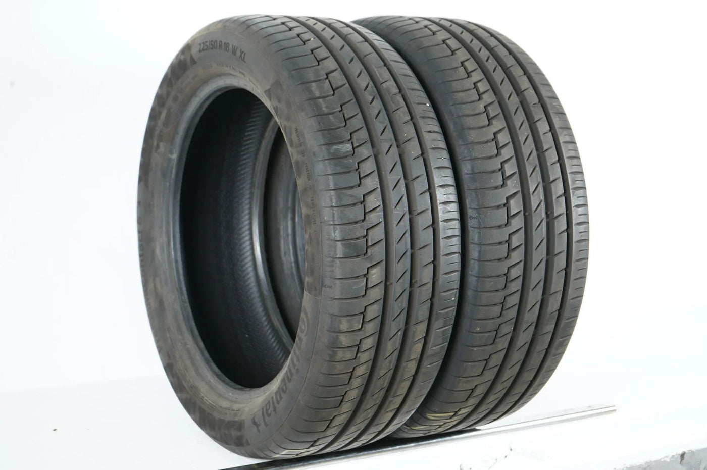 2 x Continental summer tires 225 50 18 inch DOT23 approx. 7mm tread depth BMW*