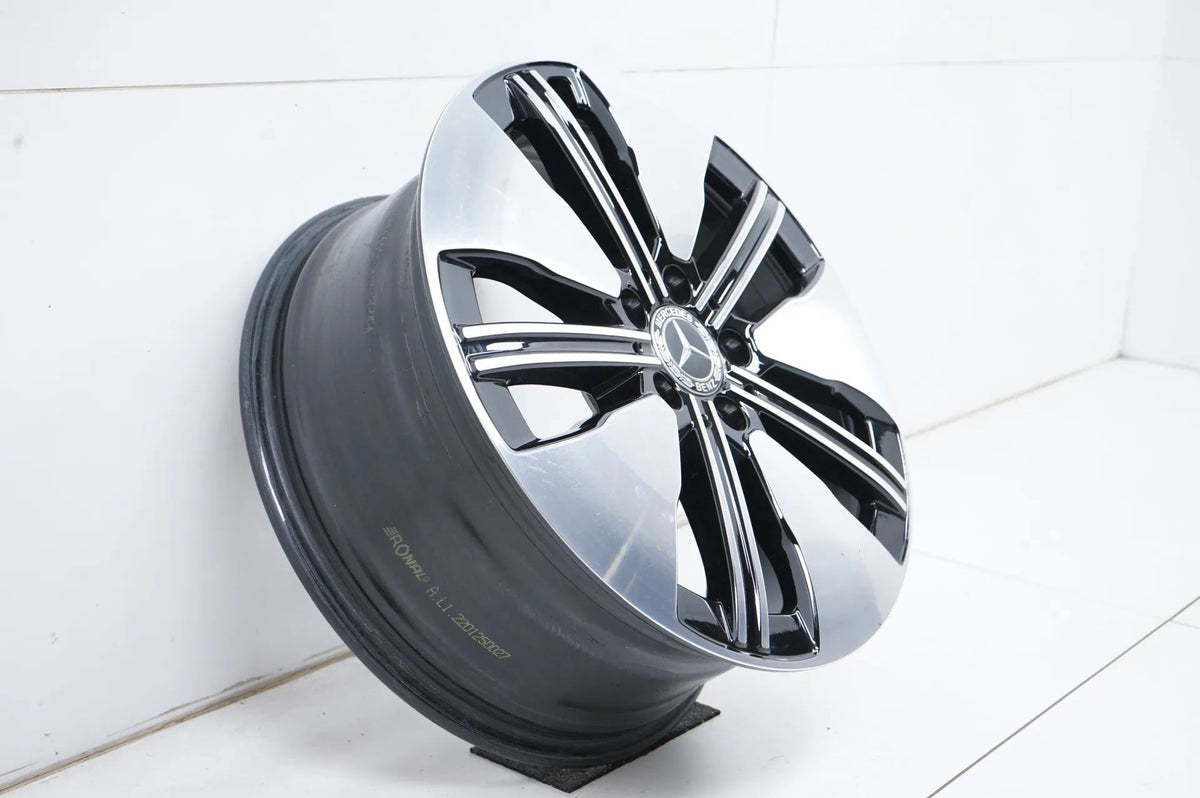 1 x Jante alliage Mercedes EQA EQB H243 X243 18 pouces A2434011300 Detailansicht 4