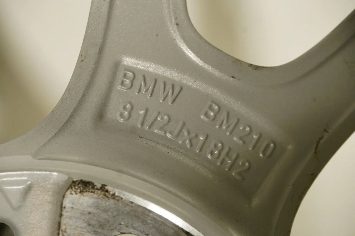 1 x hliníkový disk BMW řady 3 a 4 F30 F31 F32 F36 18 palců 398 6796251 8,5J Detailní zobrazení 7