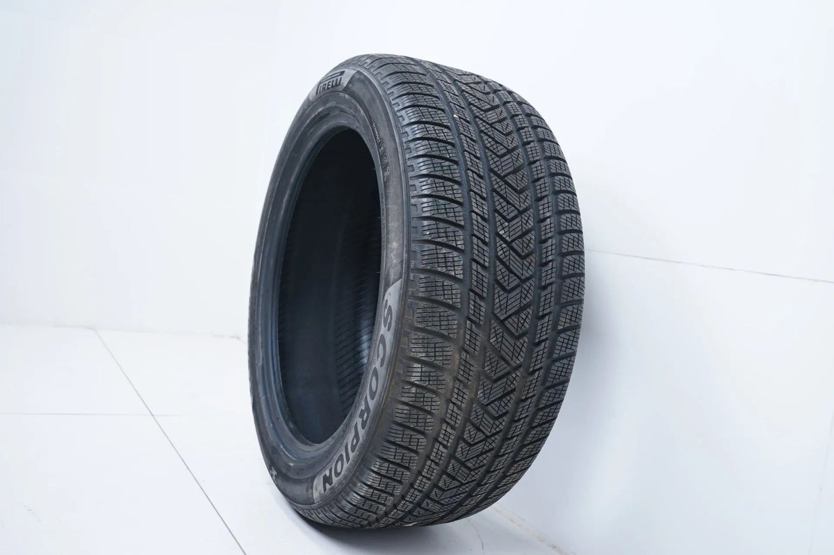 1x Winter tire 275 45 20 inch Pirelli approx. 8 mm DOT16 MO Detail view 5