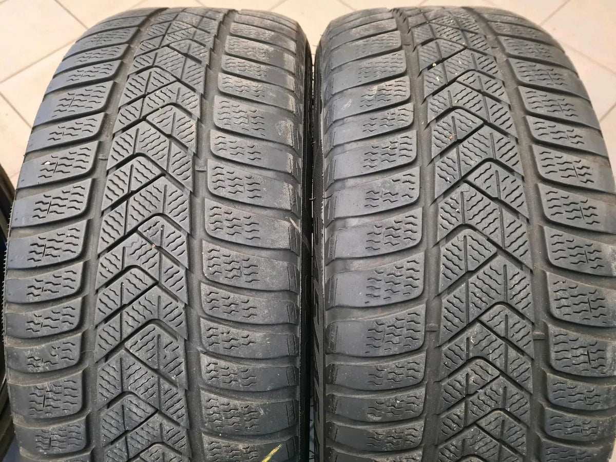 Mercedes Classe E W213 S213 Hybride E300de 300e Jantes alu Roues complètes hiver Pneus hiver Vue détaillée 9