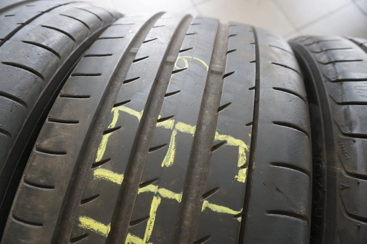 245 35 ZR20 R20 95W Sommerreifen Yokohama Advan Sport V105 6mm Detailansicht 2