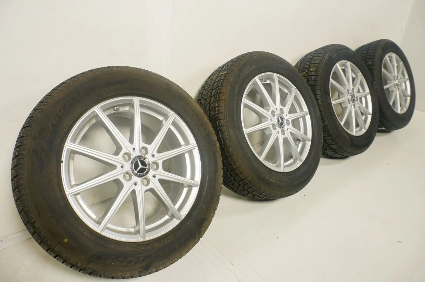 Original Mercedes GLE V167 Alufelgen Winterreifen Winterräder 235 60 R18