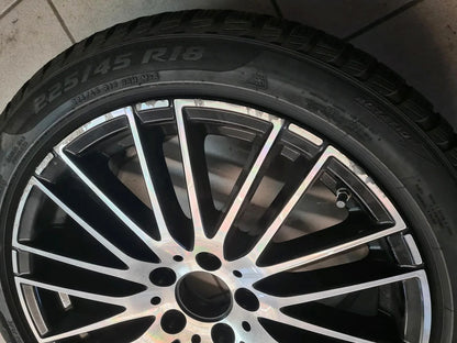 Original Mercedes C-Klasse W206 S206 Alufelgen Winterreifen 225 45 R18 Zoll 6mm