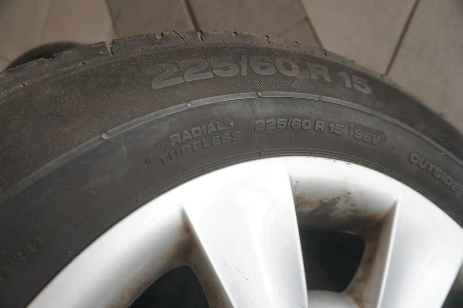 Originální hliníkové disky BMW řady 5 E39 15 palců Styling 83 6751763 letní pneumatiky