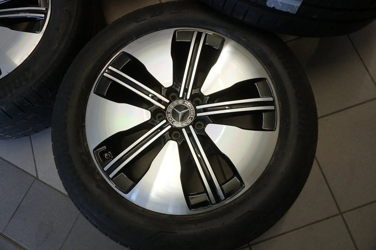 Jantes alu, pneus été, roues complètes 235 55 18 d'origine Mercedes EQA EQB X243 H243 Detailansicht 5