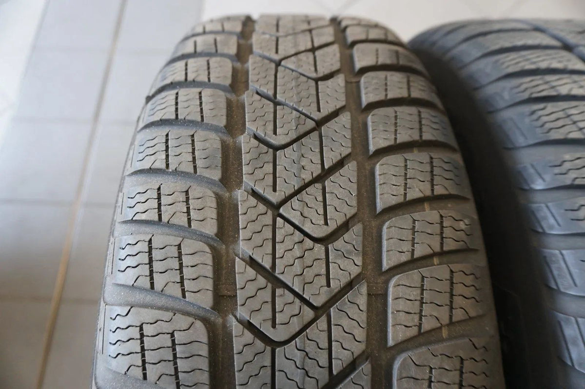 Jantes alu d'origine BMW Série 3 G20 G21 Roues d'hiver Pneus hiver 205 60 R16 7mm 2024 Vue détaillée 10