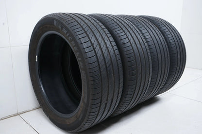 4 x Michelin summer tires 235 50 19 inch DOT22 approx. 6mm