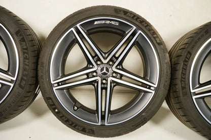 Mercedes E63 AMG W213 letní pneumatiky letní kola 20 palců