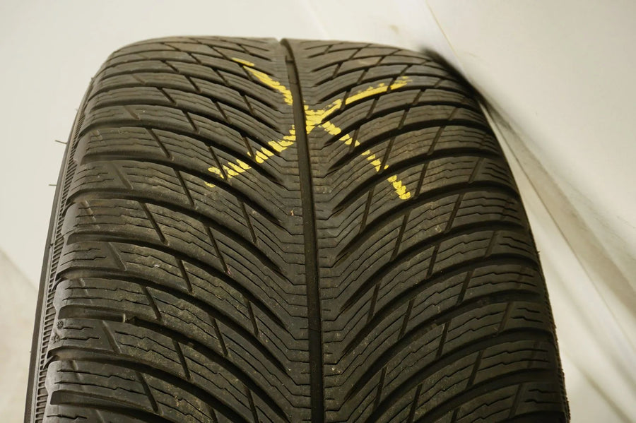 BMW M5 F90 winter tires/wheels 265/40/19 inch 705M