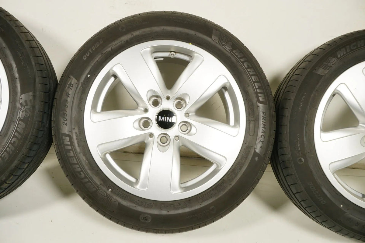 MINI Clubman F54 summer tires, summer wheels 205/55 R16 inch Detailansicht 5