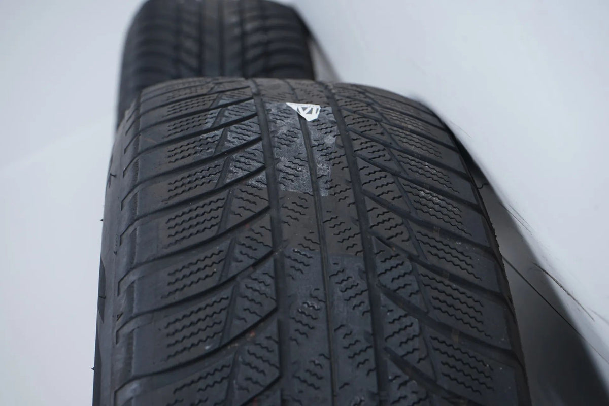 Audi Q3 83A F3 winter tires/wheels 215/65/17 inch Detailansicht 11
