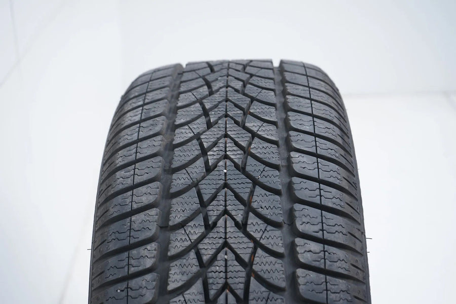 1x Winter tire 225 45 17 inch Pirelli DOT23 approx. 7 mm BMW* RFT