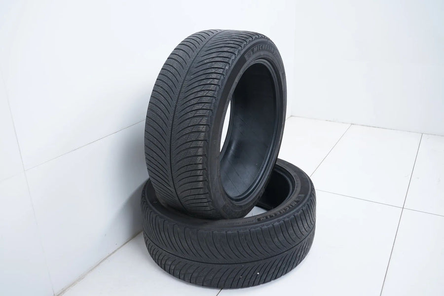 2 x Winterreifen 255 45 20 Zoll Michelin ca.3,5 mm DOT21 Bmw*