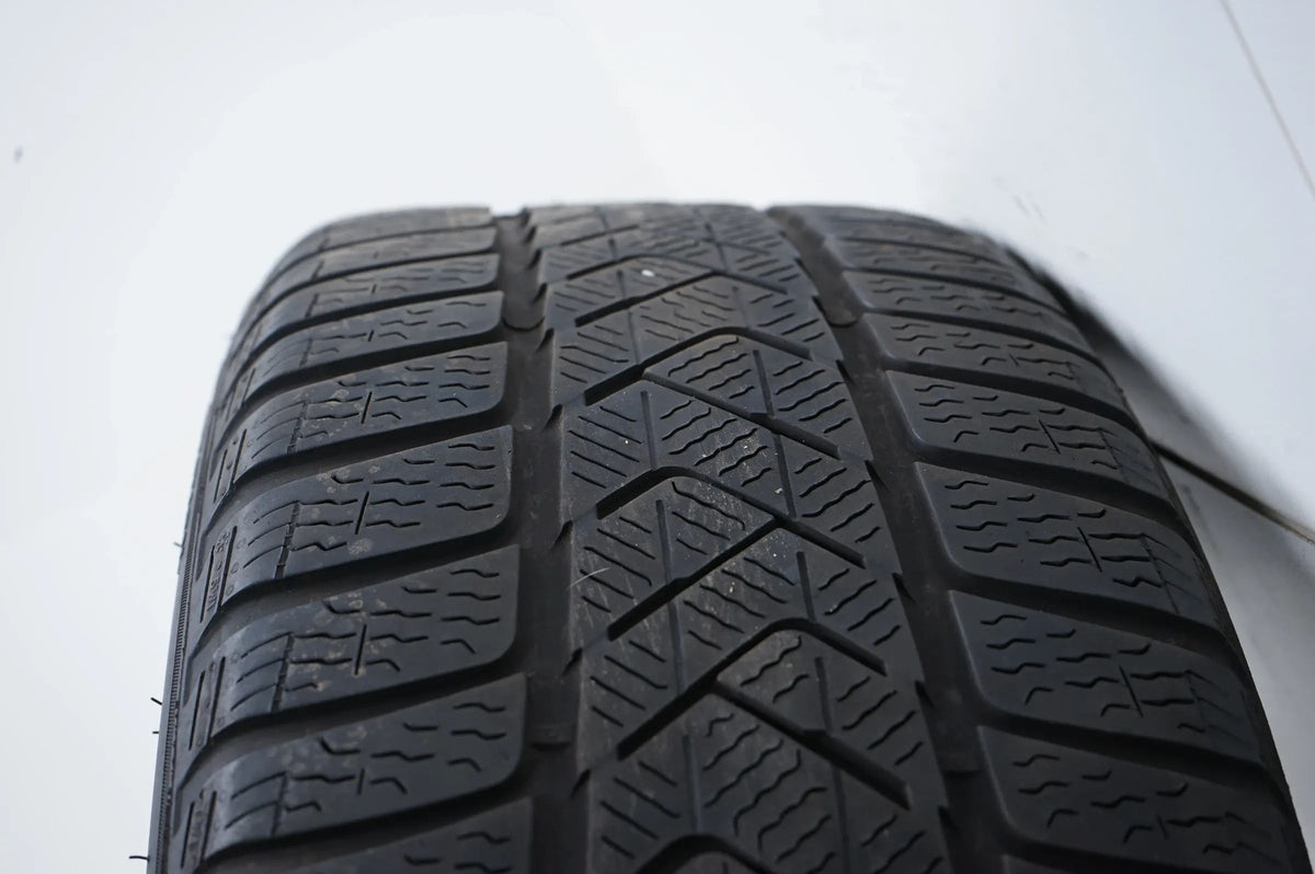 Mercedes C-Class W206 winter tires/wheels 225/45/18 inch Detailansicht 14