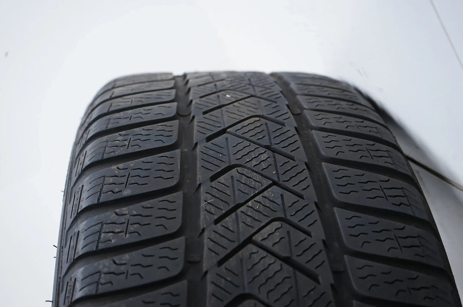 Mercedes C-Class W206 winter tires/wheels 225/45/18 inch