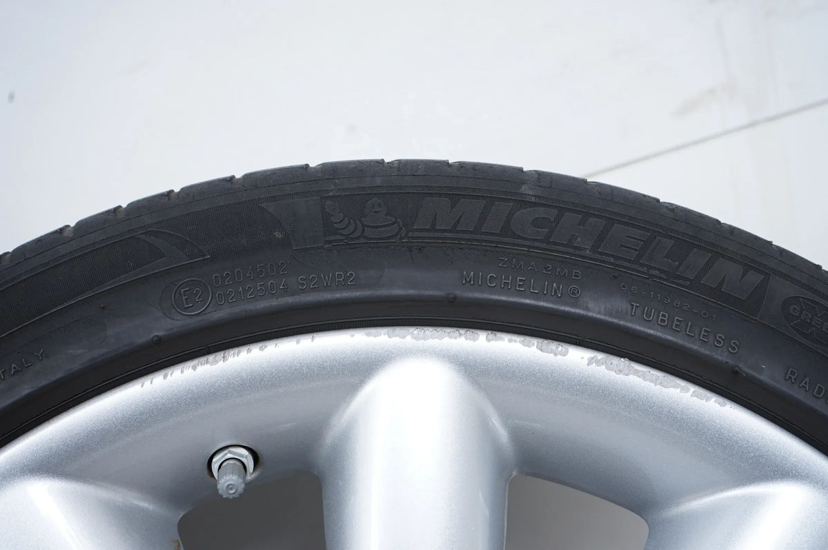 MINI F55 F56 F57 Summer Wheels Summer Tires 205 45 17 inch Detailansicht 9