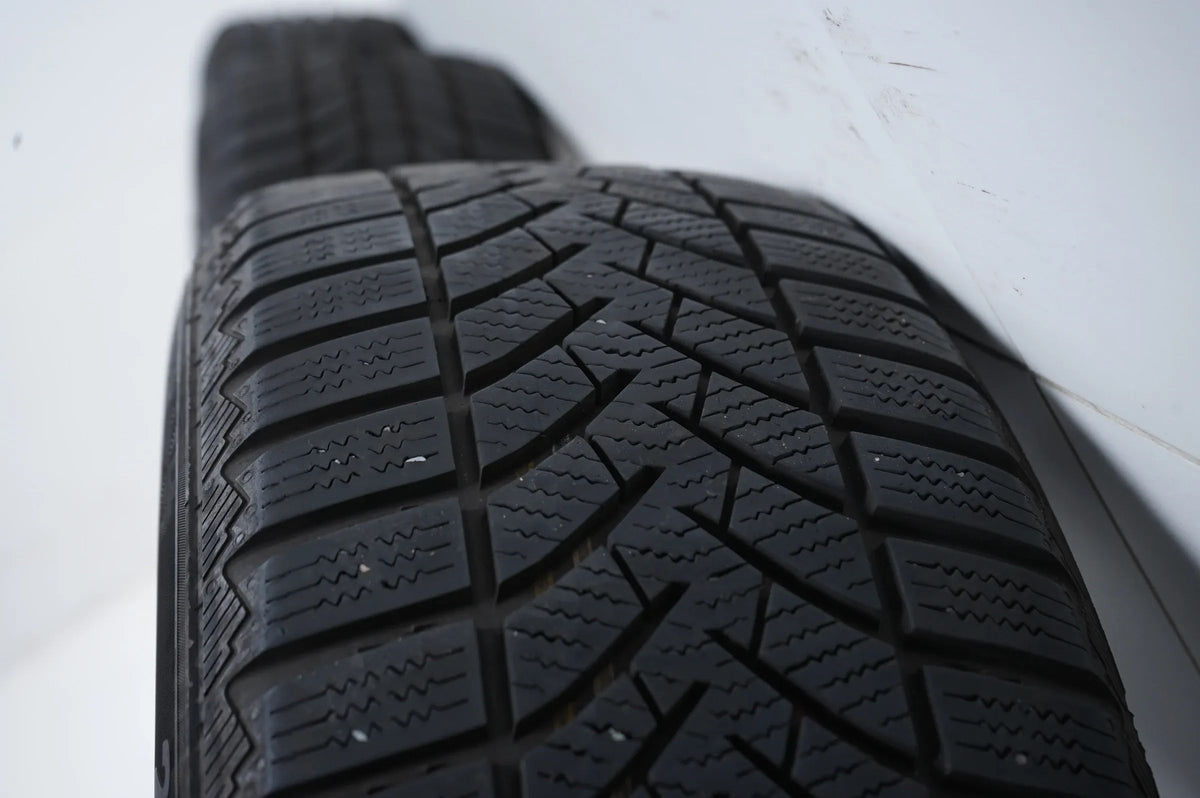 Zimní pneumatiky a disky Audi Q2 GA 205 55 17 palců Detailní zobrazení 13
