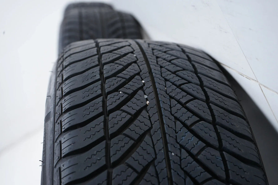 Pneus hiver MINI F55 F56 F57, jantes hiver 195/55/16 pouces