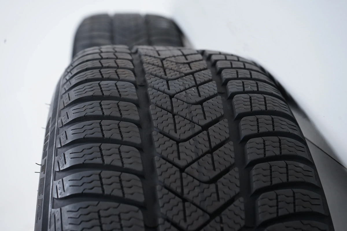 BMW 5 Series G30 G31 Winter Tires Winter Wheels 225 55 17 inch Detailansicht 15