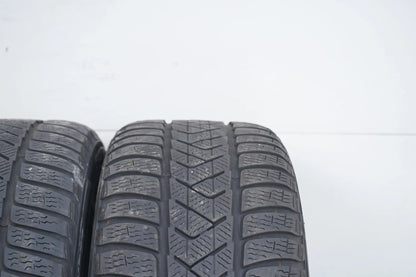 2 pneus d'hiver Pirelli 225/45 R18 18 pouces DOT21 env. 4 mm MO RFT