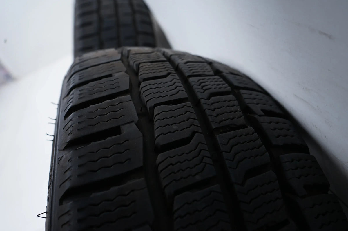 VW Transporter T5 T6 winter tires/wheels 215/65/16 inch Detailansicht 9