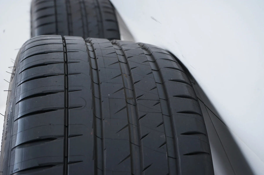 Mercedes AMG GT 4 porte X290 W290, cerchi in lega da 20 pollici, ruote estive, pneumatici estivi 7 mm
