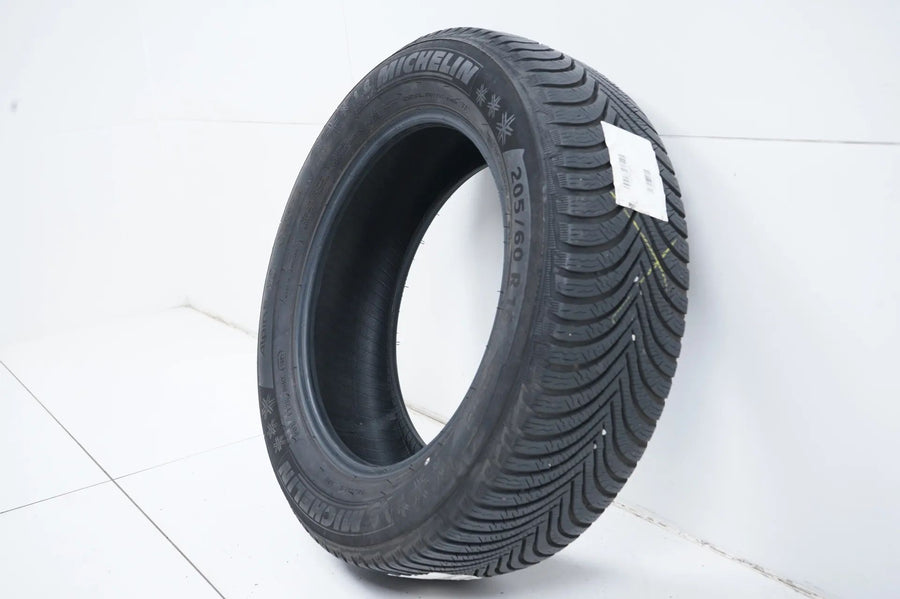 1x Winter tire 205 60 16 inch Michelin approx. 5 mm tread depth DOT21 MO