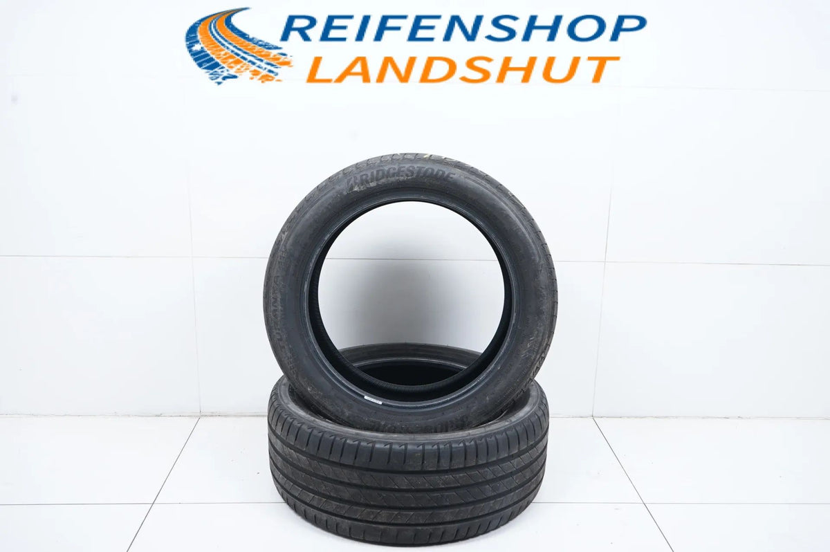 2 x Summer tires 255 45 19 inch Bridgestone DOT22/21 approx. 4mm MO