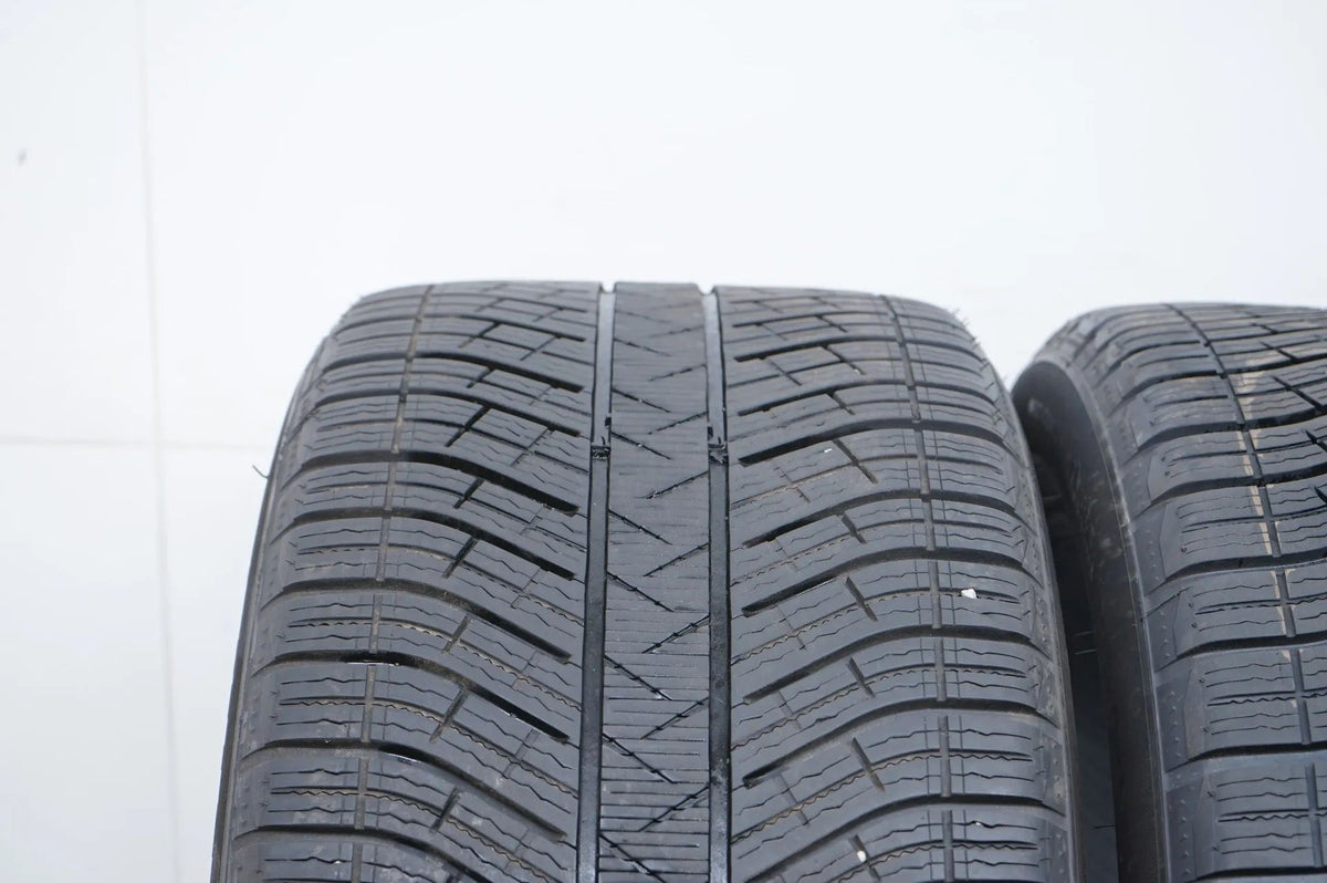 2 pneus hiver Michelin DOT20 MO 295/40/20 pouces, profondeur de sculpture d'environ 4 mm Vue détaillée 4