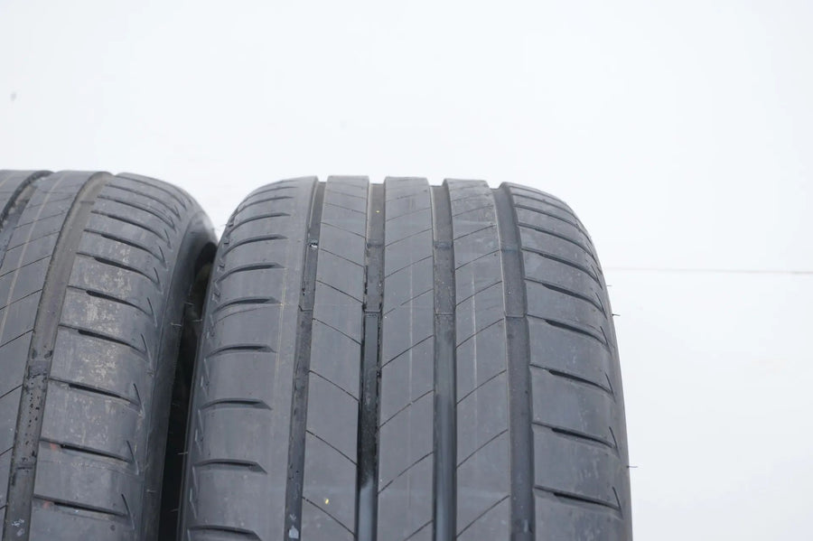 2 x Demo Sommerreifen 255 45 19 Zoll Bridgestone DOT23 MO